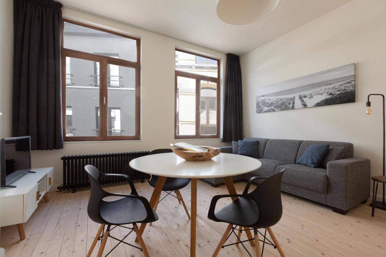 StayatSea Retro Appartementen Blankenberge Bagian luar foto