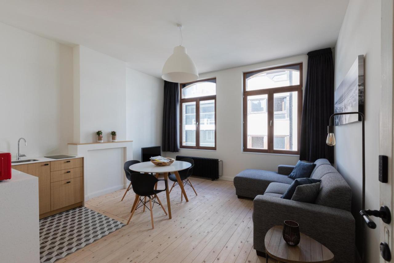 StayatSea Retro Appartementen Blankenberge Bagian luar foto