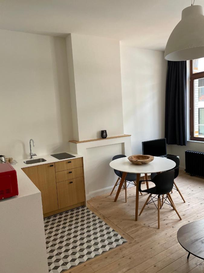 StayatSea Retro Appartementen Blankenberge Bagian luar foto