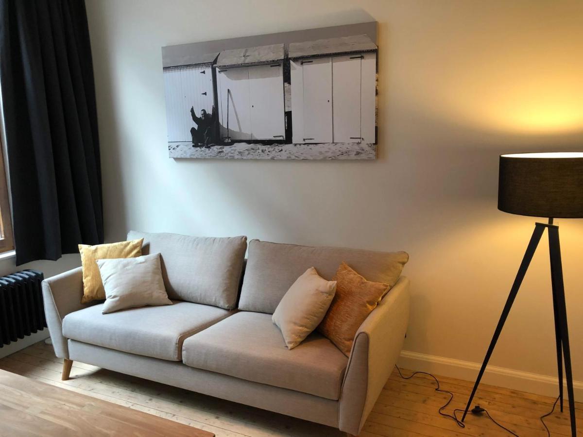 StayatSea Retro Appartementen Blankenberge Bagian luar foto